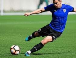 Studi Tentang Teknik Menendang Bola dalam Sepak Bola Profesional