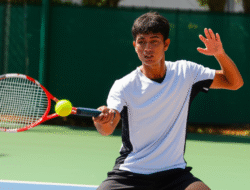 Studi Tentang Teknik Pukulan dan Servis dalam Permainan Tenis
